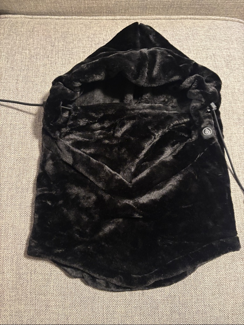 Volcom Black Faux Fur Hood